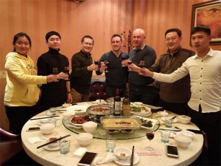 樂夢酒莊生產商皮特先生前來高菲總部考察訪問